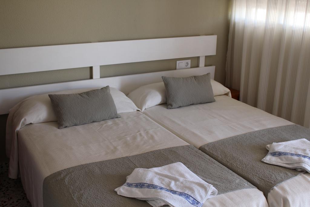 Apartamentos Bolonia Paraiso エクステリア 写真