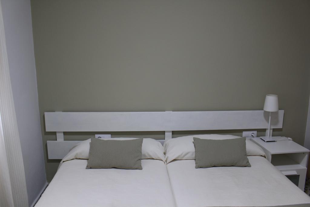 Apartamentos Bolonia Paraiso エクステリア 写真