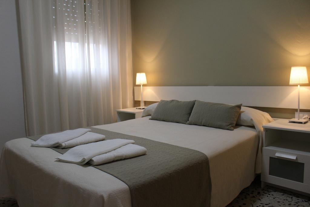 Apartamentos Bolonia Paraiso エクステリア 写真